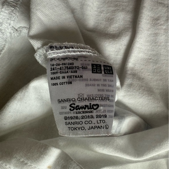 Uniqlo x Sanrio Hello Kitty My Melody Gudetama Striped T Shirt in White Size L - Picture 8 of 8